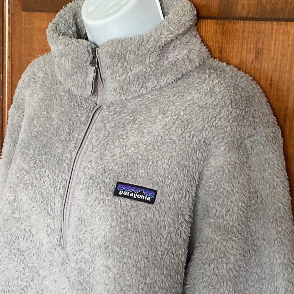 Patagonia Taupe Fleece Pullover Jacket